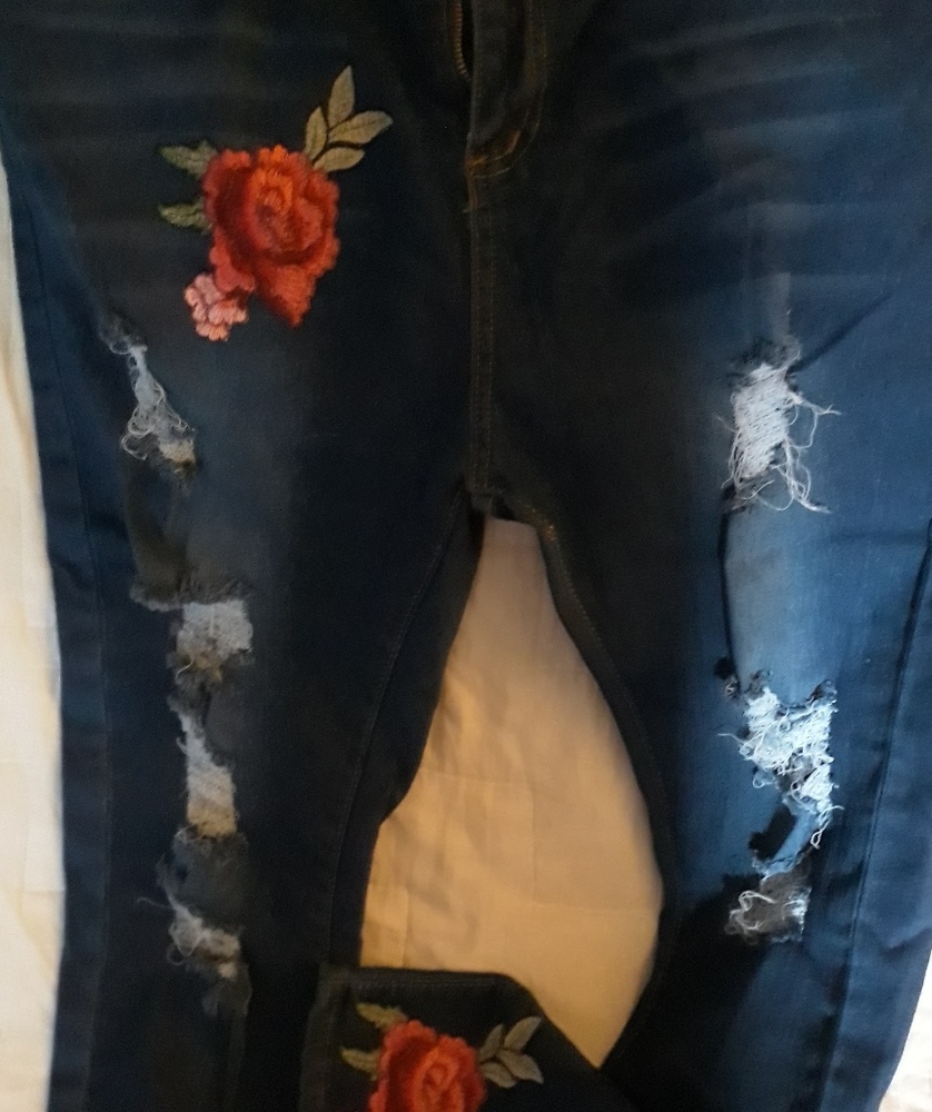 Very cute skinny jeans